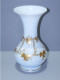 Delcampe - -JOLI ANCIEN VASE OPALINE De CRISTAL CHARLES X Décor Feuilles Dorées Vitrine    E - Vasen