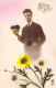 FETE - Bonne Année - Fantaisie - Homme Avec Un Petit Panier De Fleurs - Carte Postale Ancienne - Nouvel An