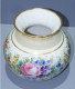 -JOLI ANCIEN VASE PORCELAINE De LIMOGES Décor Fleuri Peint à La Main Par ANNA    E - Vazen