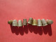 LOT DE 9 DES A COUDRE DIVERS ANCIENS LE PLUS PETIT 20 MM LE PLUS GRAND 25MM - Thimbles