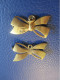 2 Petites Broches Fantaisie / Noeud Papillon /Laiton Embouti/ épingles Fermeture à L'ancienne/Vers1930-1950  BIJ190 - Brooches