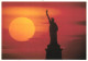 UNITED STATES, NEW YORK, STATUE OF LIBERTY, SUNSET - Statue De La Liberté