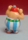 Figurine D'Obélix En Plastic Rigide MPG Gravé Goscinny-Uderzo - Hauteur : 4,0cm. ( Voir Photos ). - Asterix & Obelix
