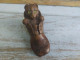 Delcampe - Ancienne Boite à Tabac Tabatière Chat Dans Une Chaussure. Yeux En Sulfure - Boites à Tabac Vides