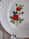 Delcampe - Cinq Assiettes Plates Faïence Keller & Guérin Décor De Fleurs  Modèle Tradition - Lunéville (FRA)