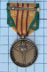 Delcampe - Médailles  > Dispersion D'une Collection Vendu Au Prix Achetée >Vietnam Service Medal > Réf:Cl USA P 7/ 4 - Estados Unidos