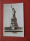 RPPC  Statue Of Liberty   On Bedloes Island-  .New York   Statue Of Liberty >   Ref  6193 - Estatua De La Libertad