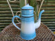 Delcampe - Ancienne Petite Cafetière Émaillée Bleu Dégradé (Petit Modèle) - Otros & Sin Clasificación