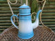 Delcampe - Ancienne Petite Cafetière Émaillée Bleu Dégradé (Petit Modèle) - Otros & Sin Clasificación