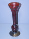 Delcampe - -JOLI ANCIEN VASE SOLIFLORE VERRE PEINT ROUGE Décor MOTIFS Argentés    E - Vazen