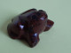 MINIATURE  GRENOUILLE STYLISEE  MARRON - EN PIERRE - Poids 13 Gr  - 2 Cm X 2 Cm - Tiere