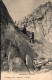 N°111762 -cpa Chamonix -cheminée Du Brévent- - Arrampicata