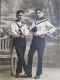 Religion Catholique Portrait Studio De 2 Jeunes Garçons En Costume De Communion De Marin -  Carte-Photo - Other & Unclassified