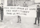 PLOGOFF - BRETAGNE 1980 - AU COURS D'UNE DEMONSTRATION CONTRE LE PROJET DE CENTRALE NUCLEAIRE - JEAN EUDES SCHURR RUSH - Plogoff