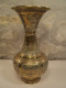 Ancien Vase Laiton Incrustation Cuivre Argent Proche Orient Ou Moyen Orient - Oriental Art