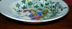 Delcampe - ANCIEN PLAT ROND CREUX PORCELAINE OPAQUE DE GIEN DECOR PERSONNAGE A LA PIPE - Gien (FRA)