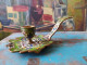 Delcampe - Ancien Bougeoir à Main Laiton Email Cloisonné Art Nouveau - Candelabri E Candelieri