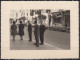Delcampe - Militaria   4 Photos  Dim 85x115 Venant D'un Album D' AVIATION  En AFRIQUE DU NORD De 1957 à 1959 Avec " VOITURES " - Aviazione