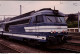 Photo Diapo Diapositive Slide Train Wagon Locomotive Diesel SNCF BB 67243 à NEVERS Le 26/06/1992 VOIR ZOOM - Diapositives