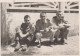 Militaria   Photo De 3 Militaires  Dim 85x110 Venant D'un Album D' AVIATION  En AFRIQUE DU NORD De 1957 à 1959 - Aviazione