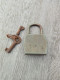 CADENAS ANCIEN DE LA S.N.C.F. AVEC 1 CLE + 1 CLE NON CORRESPONDANTE - CADENAS FONCTIONNEL - Outils Anciens