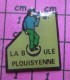 3222 Pin's Pins / Beau Et Rare / SPORTS / CLUB PETANQUE LA BOULE PLOUYSIENNE - Pétanque
