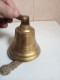Delcampe - Cloche En Bronze Doré Hauteur 11 Cm - Bells