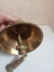 Delcampe - Cloche En Bronze Doré Hauteur 11 Cm - Glocken