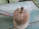Ancienne Lampe De Mineur Avec Manche En Bois Combustible Carbure Acétylène Arras - Outils Anciens
