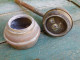 Delcampe - Ancienne Lampe De Mineur Avec Manche En Bois Combustible Carbure Acétylène Arras - Outils Anciens