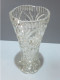 Delcampe - - ANCIEN VASE CRISTAL Moulé VINTAGE Pour Bouquet Collection Déco XXe   E - Jarrones