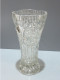 Delcampe - - ANCIEN VASE CRISTAL Moulé VINTAGE Pour Bouquet Collection Déco XXe   E - Vases