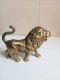 Delcampe - Sculpture Lion Ancien En Bronze Doré Hauteur 10 Cm X 12 Cm - Bronzen