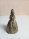 Cloche Du XIXème En Bronze Doré Figurine Hauteur 11 Cm - Cloches