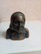 Cloche En Bronze Figurine Du XIXème Hauteur 10 Cm X 9 Cm - Campane