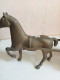 Cheval Et Charette En Laiton Ou Bronze Longueur 27 Cm Hauteur 14 Cm - Bronzes