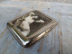 Ancien Etui à Cigarettes Laiton Chromé Photographie Érotique Glacoïde 1920/1930 / Curiosa Photography 02 - Porta Sigarette (vuoti)