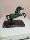 Statuette Cheval En Régule Sur Support Marbre Longueur 18 Cm - Metaal