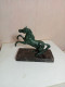 Delcampe - Statuette Cheval En Régule Sur Support Marbre Longueur 18 Cm - Metallo