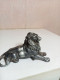 Statuette Lion En Alu XIXème Longueur 11 Cm Hauteur 7 Cm - Arte Africano