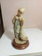 Statuette En Albatre XIXème Jeune Fille Et Canard Hauteur 18,5 Cm Sur Support Marbre - Stone & Marble