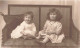 ENFANT - Portrait - Deux Fillettes Sur Un Banc - Carte Postale Ancienne - Portraits