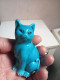 Delcampe - Petit Chat En Porcelaine Polycrome XIXème Hauteur 8 Cm - Dieren