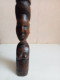 Statuette Ancienne Africaine En Bois Hauteur 21,5 Cm - Afrikanische Kunst