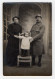 CPA 3463 - MILITARIA - Carte Photo Militaire - Soldat Avec Sa Femme Et Son Enfant - Photo PLUCHE à PARIS - Personen