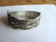 Bracelet Ancien Pour Enfant En Argent Ciselé - Bracelets