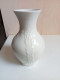 Delcampe - Vase Ancien En Porcelaine Signé KPM Hauteur 17 Cm - Jarrones