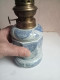 Delcampe - Lampe Ancienne En Ceramique Hauteur 23 Cm - Leuchten & Kronleuchter