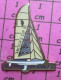 1115C Pin's Pins / Beau Et Rare / THEME : SPORTS / AMERICA'S CUP 92 EN AVANT LA FRANCE - Vela