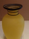 Delcampe - Vase Ancien Couleur Jaune Hauteur 19 Cm - Jarrones